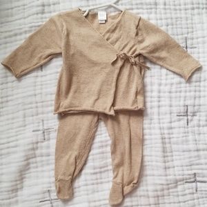 Nordstrom Baby Kimono top with footed leggings